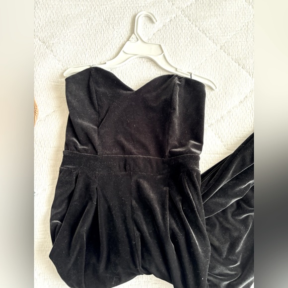 Black Express Velvet Jumpsuit - Picture 4 of 4